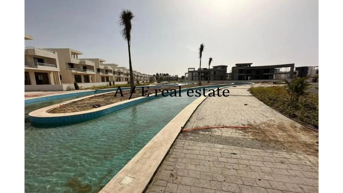 Corner Townhouse for Sale in Lake West Phase 1