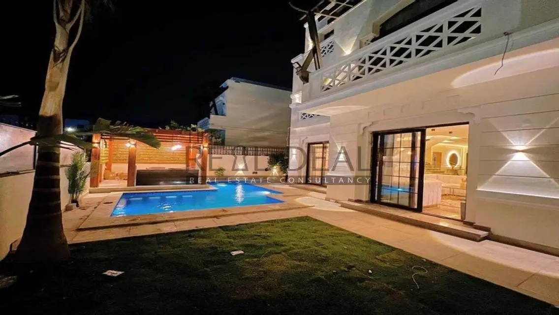 Luxury Villa for Sale with Spacious Design and Premium Amenities