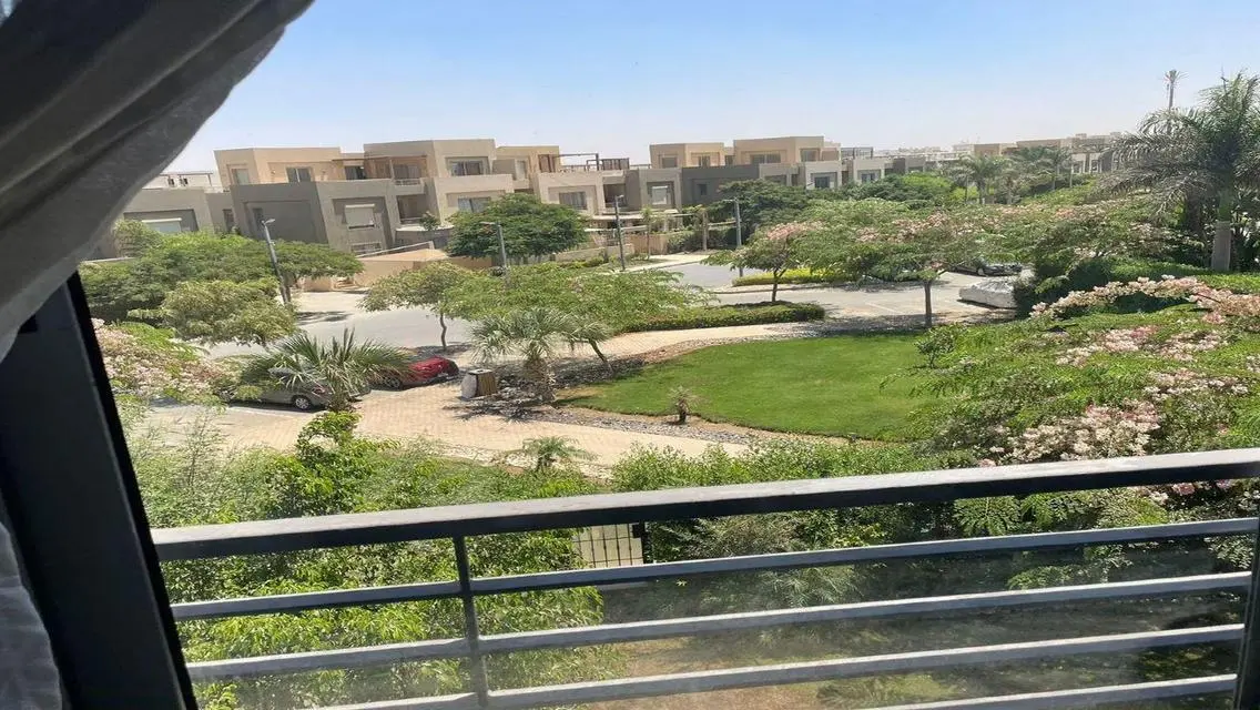شقة فاخرة للبيع - 210 متر
