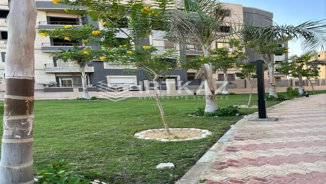شقة فاخرة للبيع في موقع متميز