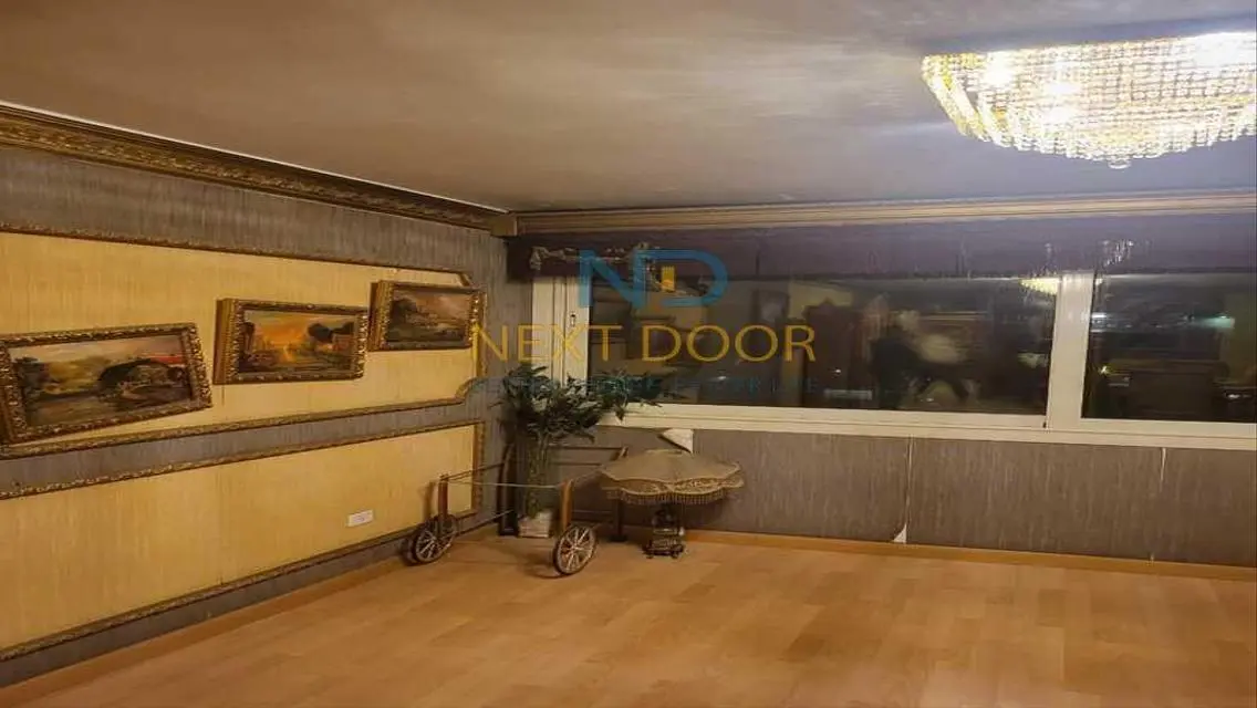 شقة فاخرة للبيع في Nextdoor Real Estate