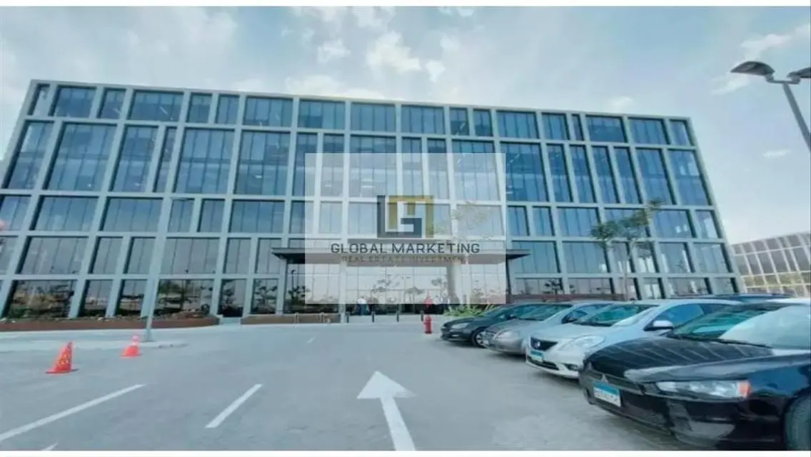 Office Space of 774 Meter for Sale