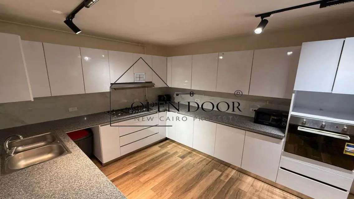 3 Bedroom Apartment for Rent - 290 Sqm