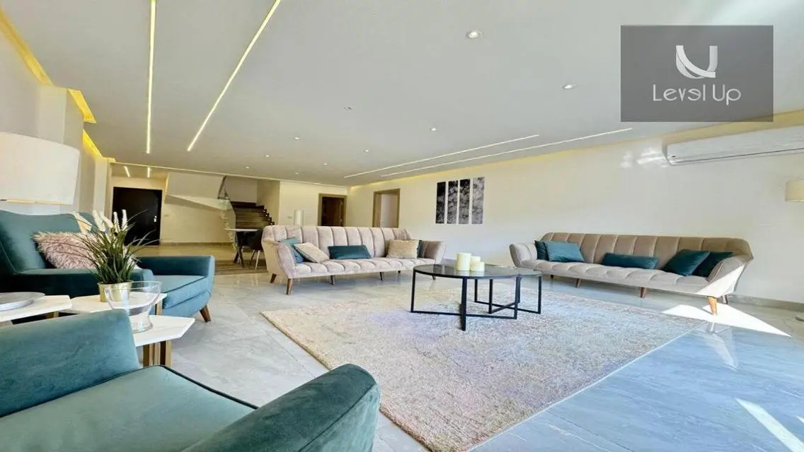 Luxury Apartment with Stunning Views and Extensive Amenities