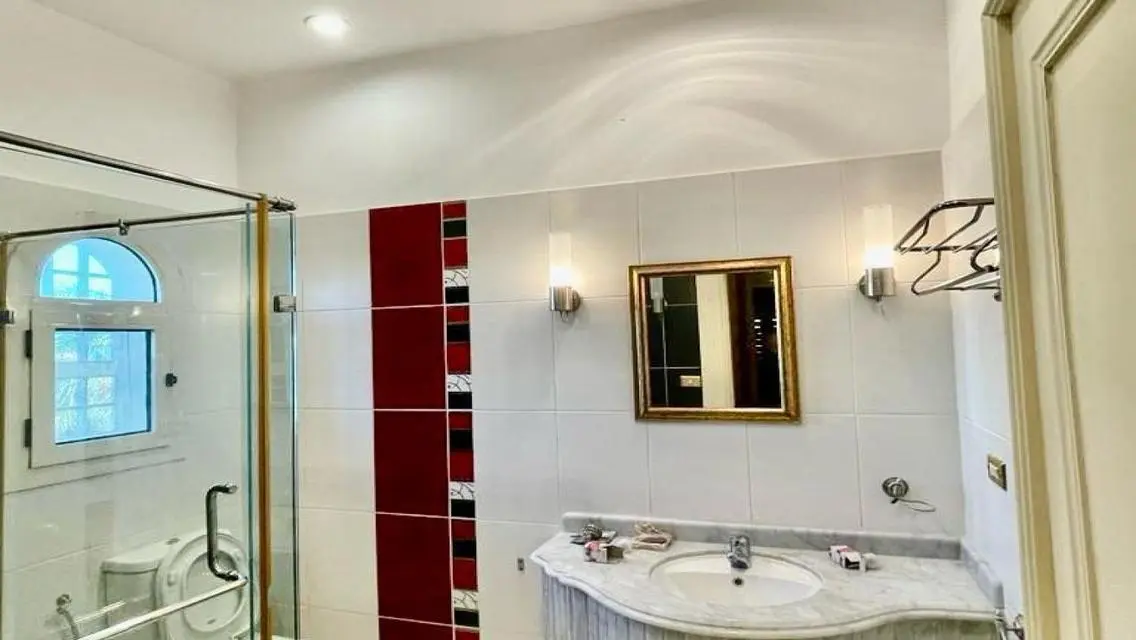Luxury Apartment for Sale with Balcony and Private Garden