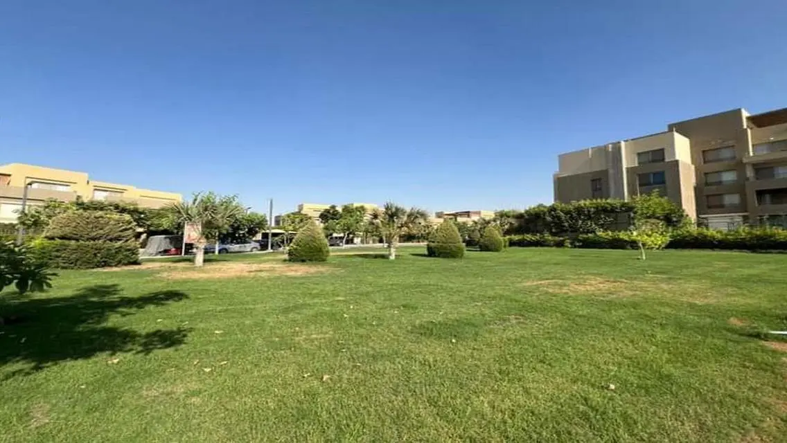 Luxurious Lakeside Apartment with Premium Amenities