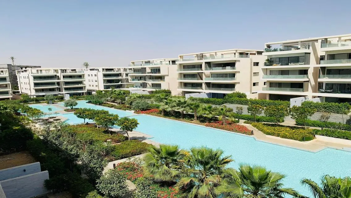 شقة فاخرة في 266 - Lake View Residences