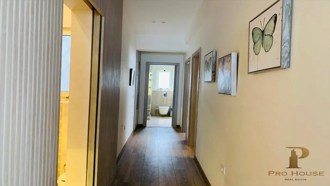شقة فاخرة في 266 - Lake View Residences