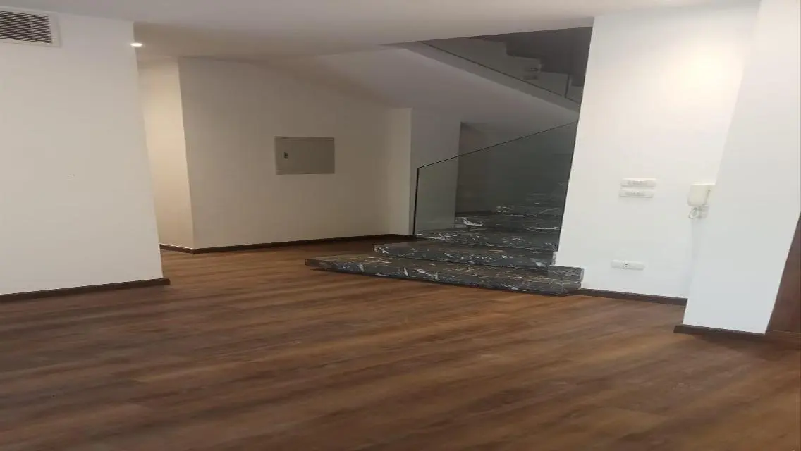 Luxury Duplex for Rent with Private Entrance in West Golf Extension