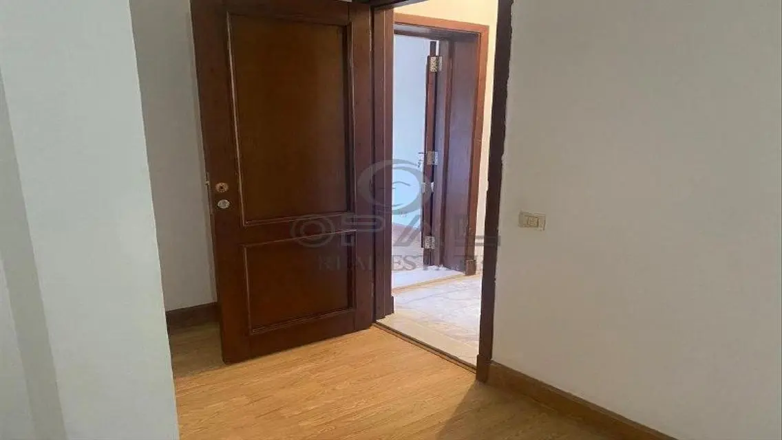 Luxurious Three-Bedroom Apartment in Prime Location