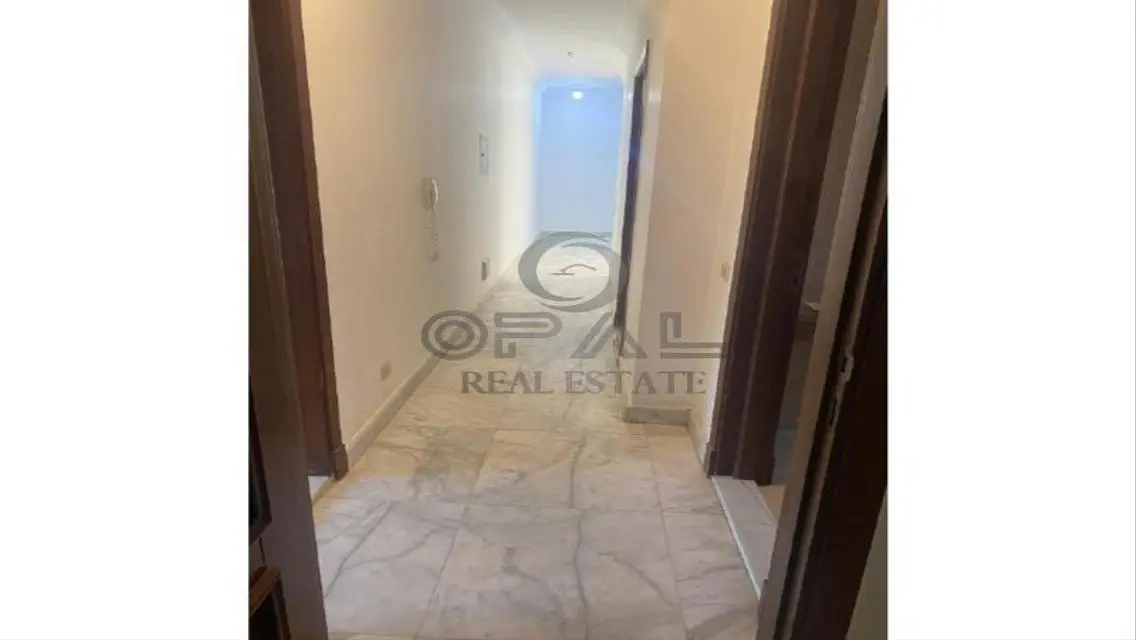 Luxurious Three-Bedroom Apartment in Prime Location