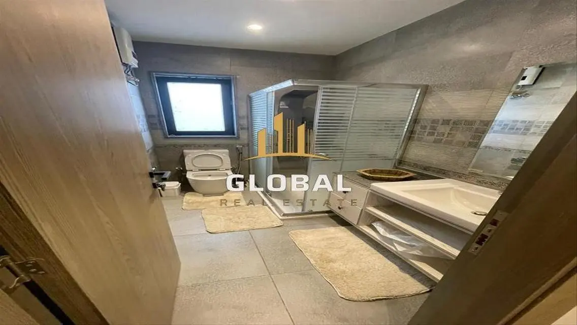 Luxury Apartment in Code-lake 1