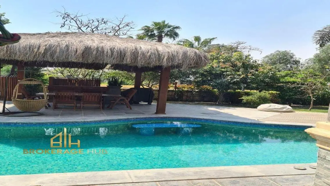 Luxury Villa with Spacious Area and Private Pool