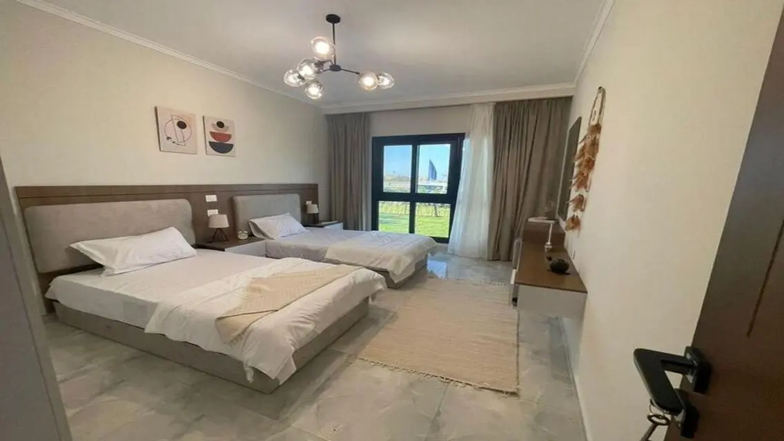Luxury Apartment for Sale in 10-10-
