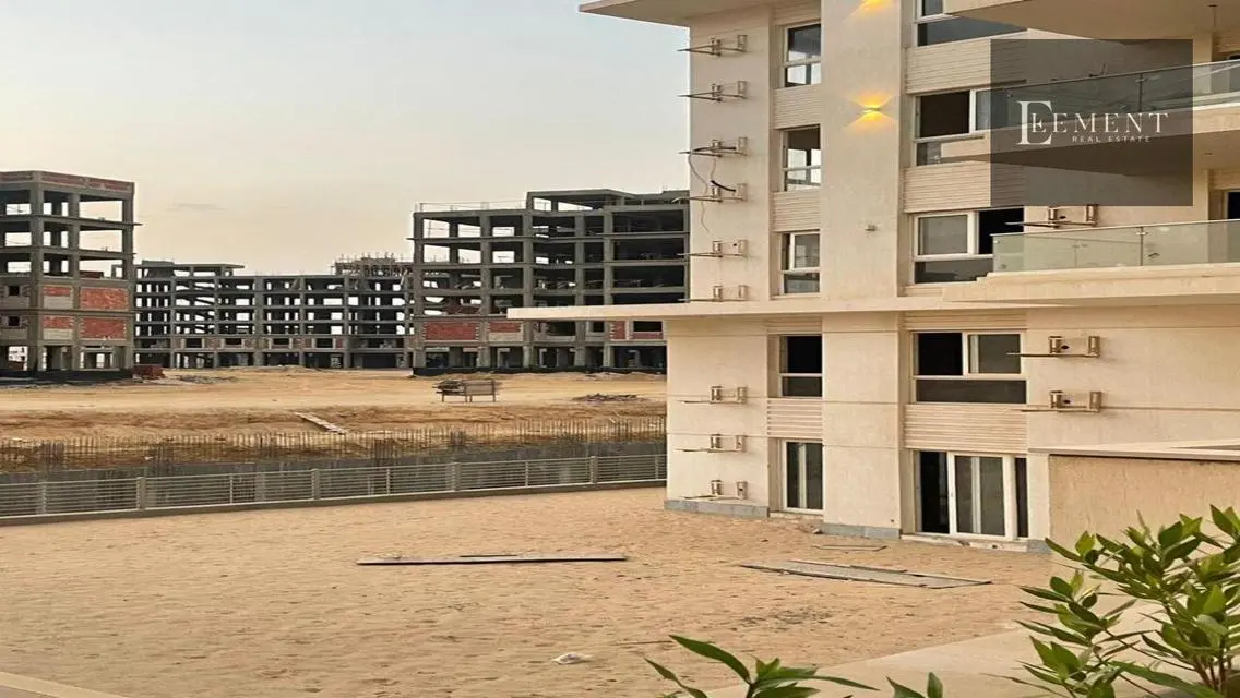 فيلا رائعة بمساحة واسعة في منطقة مميزة