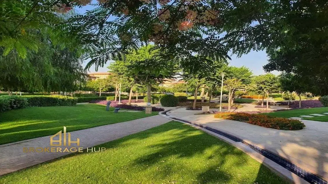 Stunning Apartment for Sale Overlooking Lakes at 120000