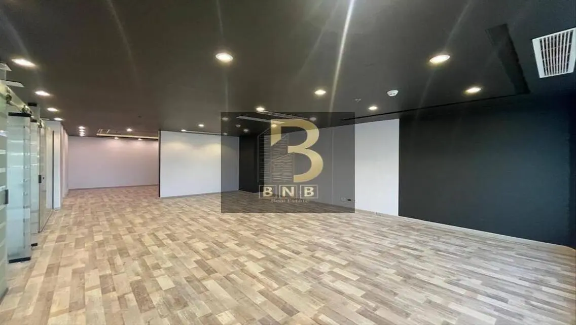 Amazing 123 sqm Apartment in the Heart of the City