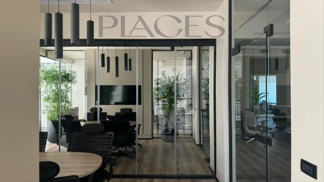 Premium 250 sqm Office in a Prime Location