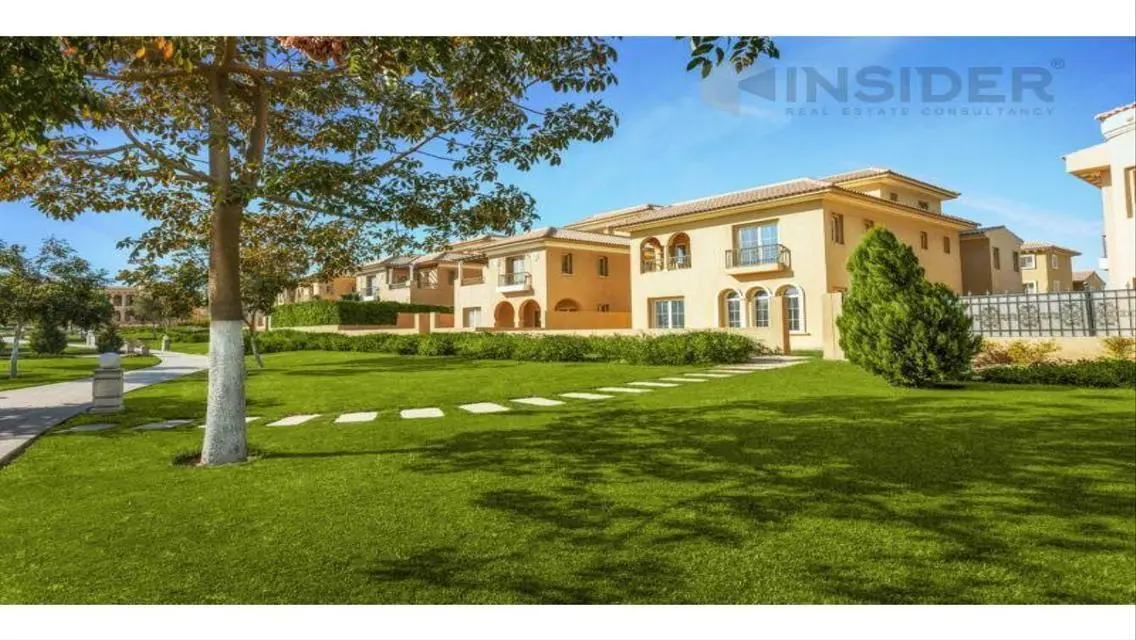 Luxury Villa for Sale in a Prime Location - 375 sqm