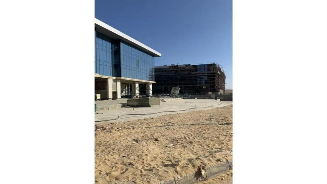 شقة فاخرة بمساحة 8000 متر بأسعار مغرية