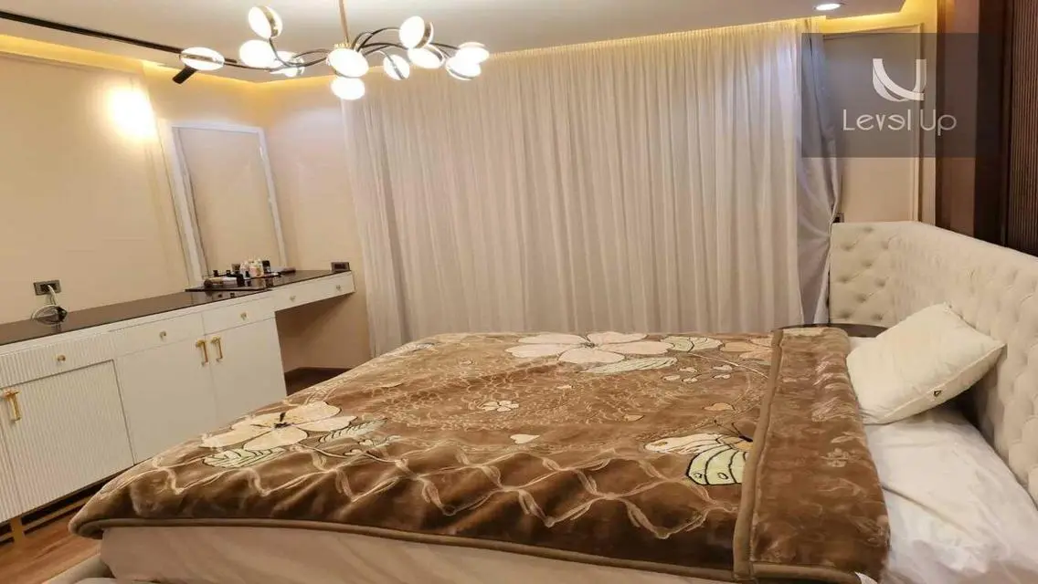 شقة فاخرة للإيجار بمساحة مريحة
