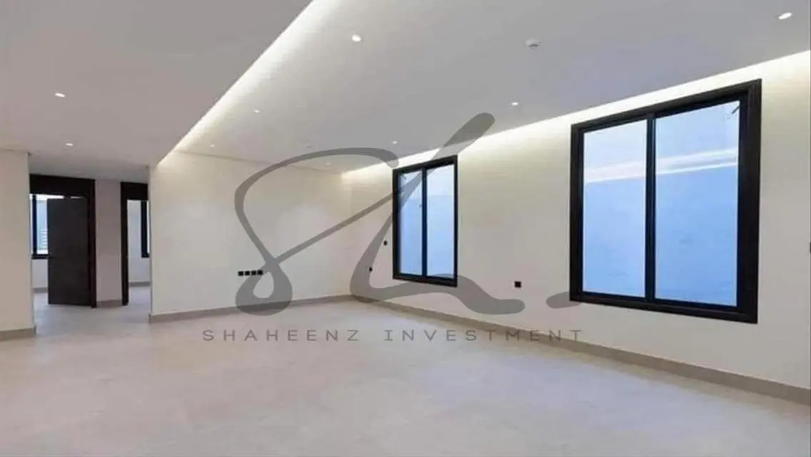 Luxurious Villa for Sale with Spacious Layout and Great Amenities