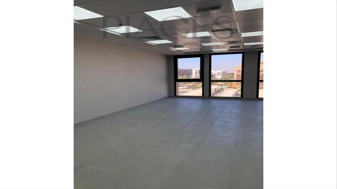 Spacious Meeting Room for Rent