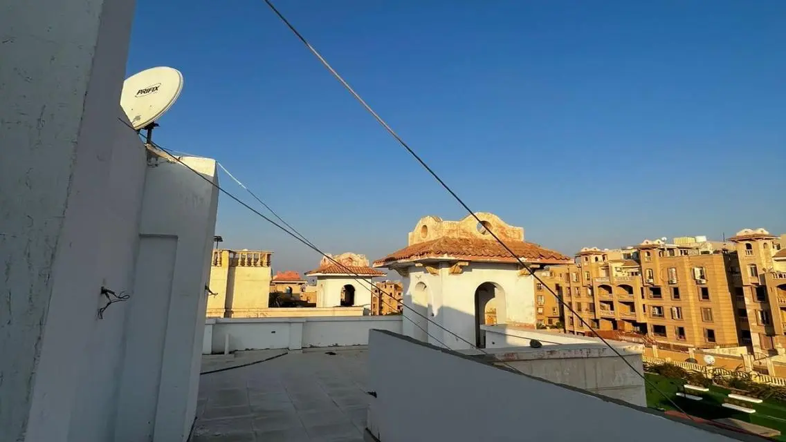 شقة جميلة مطلة على البحيرات للبيع