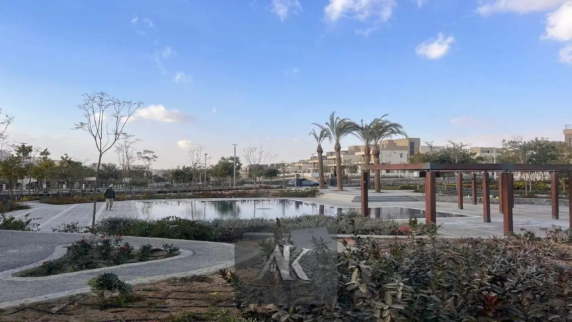 شقة فاخرة للبيع في PHNC-385