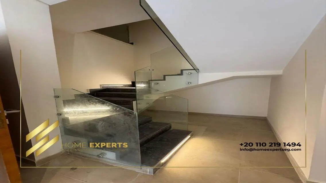 Luxury Apartment with Private Garden and Shared Pool