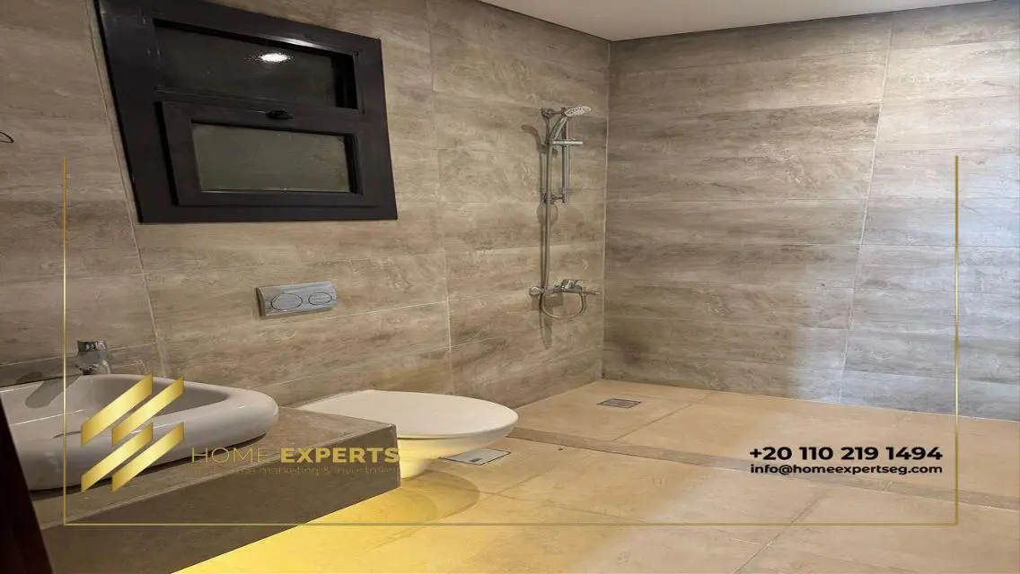Luxury Apartment with Private Garden and Shared Pool