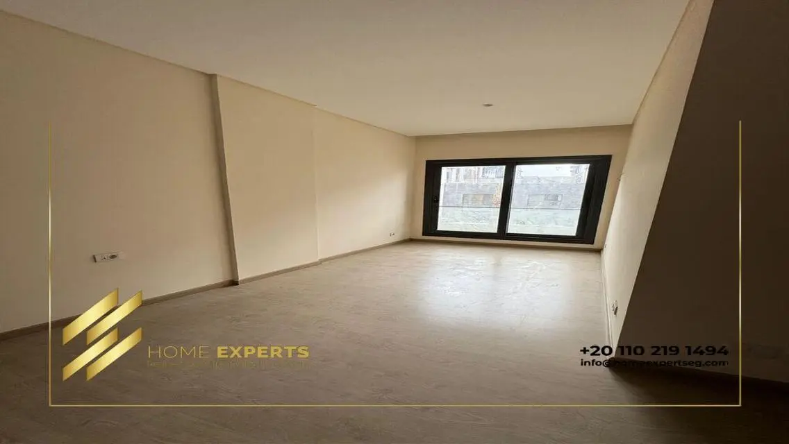 Luxury Apartment with Private Garden and Shared Pool