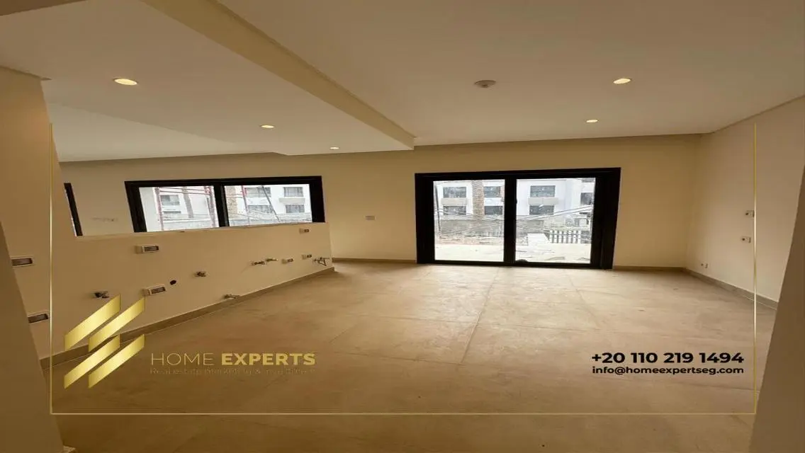 Luxury Apartment with Private Garden and Shared Pool