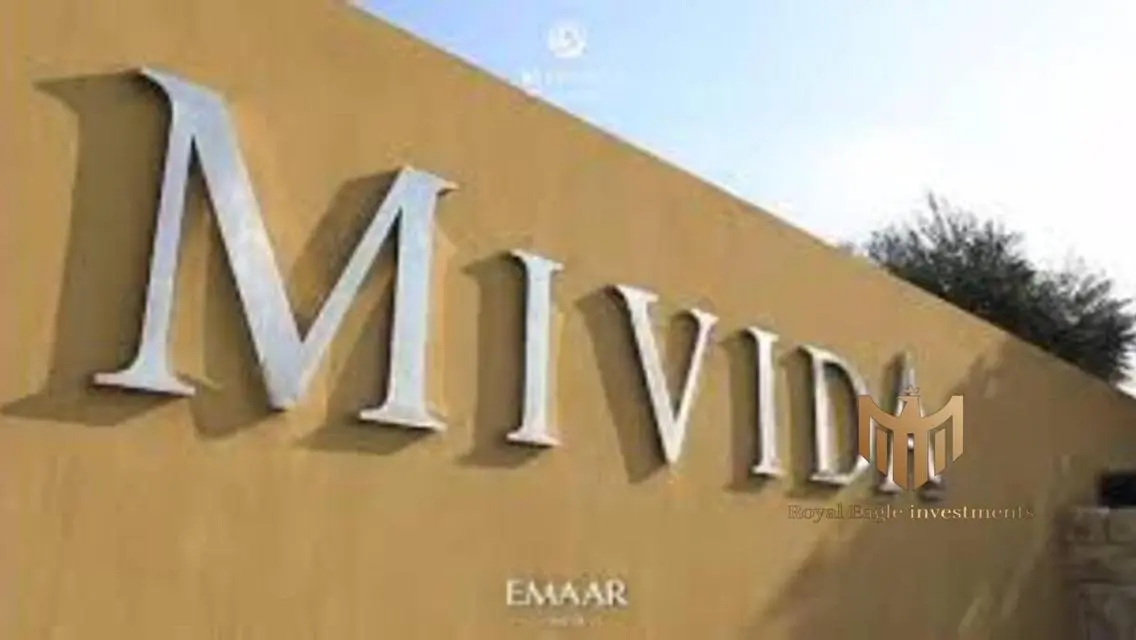 Luxury Villa with Spacious Area and Stunning Views