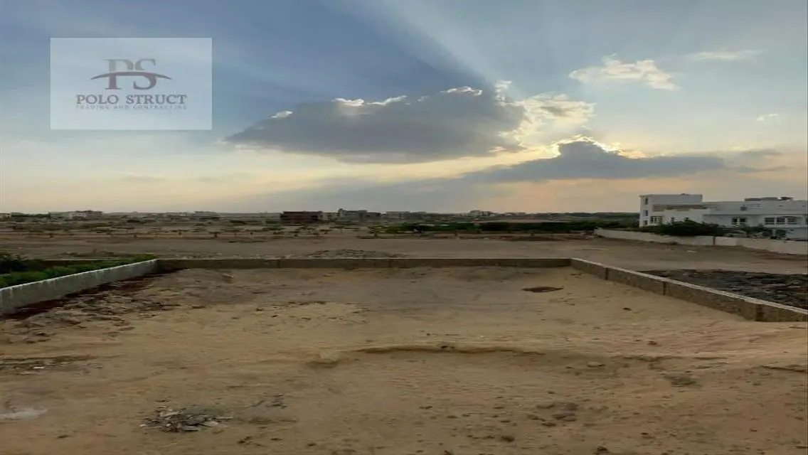 فيلا فاخرة بمساحة واسعة وإطلالة مميزة على البحيرات