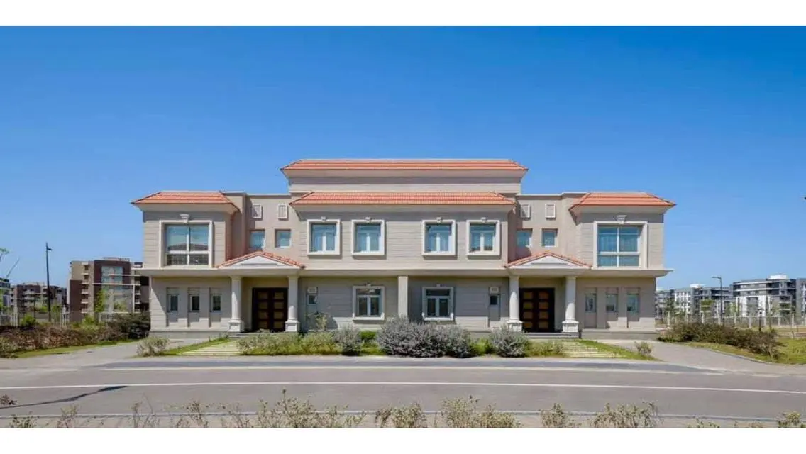 Luxury Villa for Rent - 770 sqm in the Heart of the City