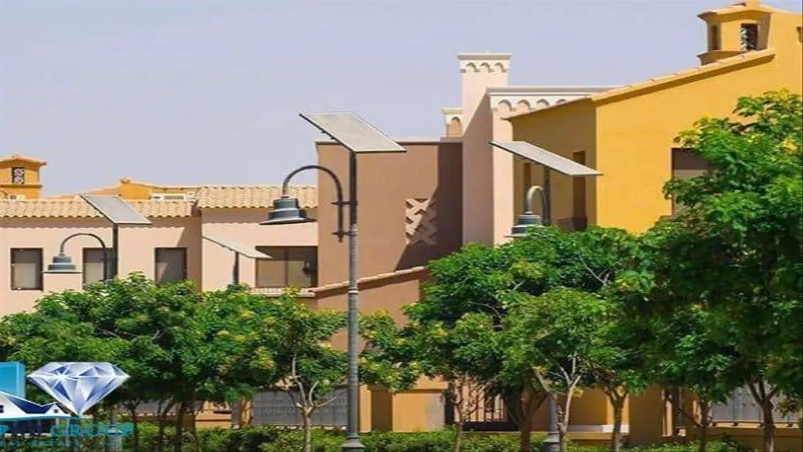 فيلا ممتازة للبيع مع مسبح خاص وحديقة