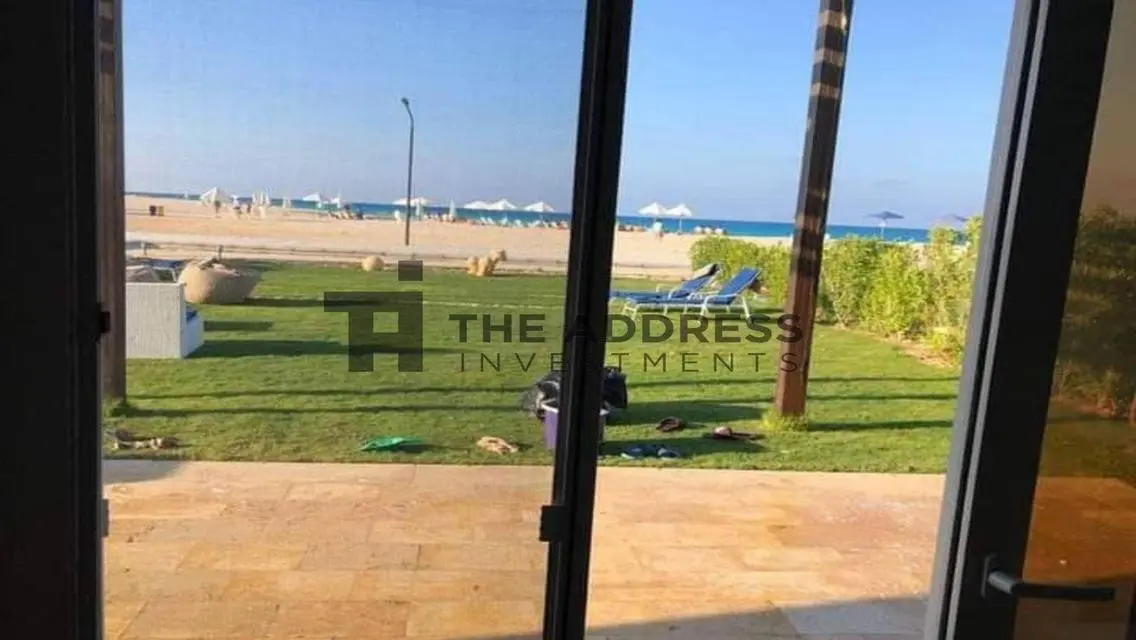 فيلا فاخرة بمساحة واسعة مع مسبح خاص وحديقة خاصة