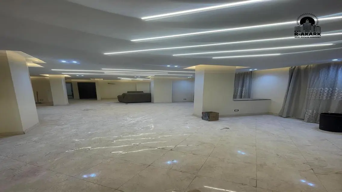 Spacious 250 sqm Apartment - Ideal for Rent