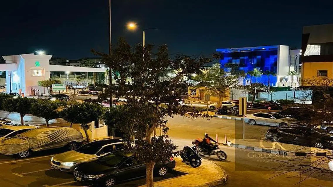 شقة فاخرة للايجار في كمبوند ذا فيلاج، القاهرة الجديدة