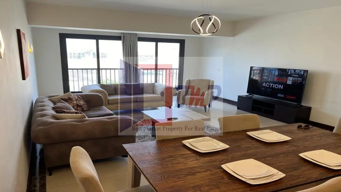Modern Apartment with Balcony and Shared Pool