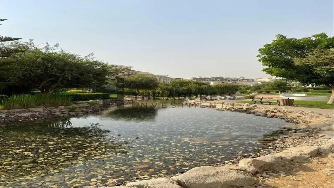 فيلا فاخرة للبيع في موقع مثالي