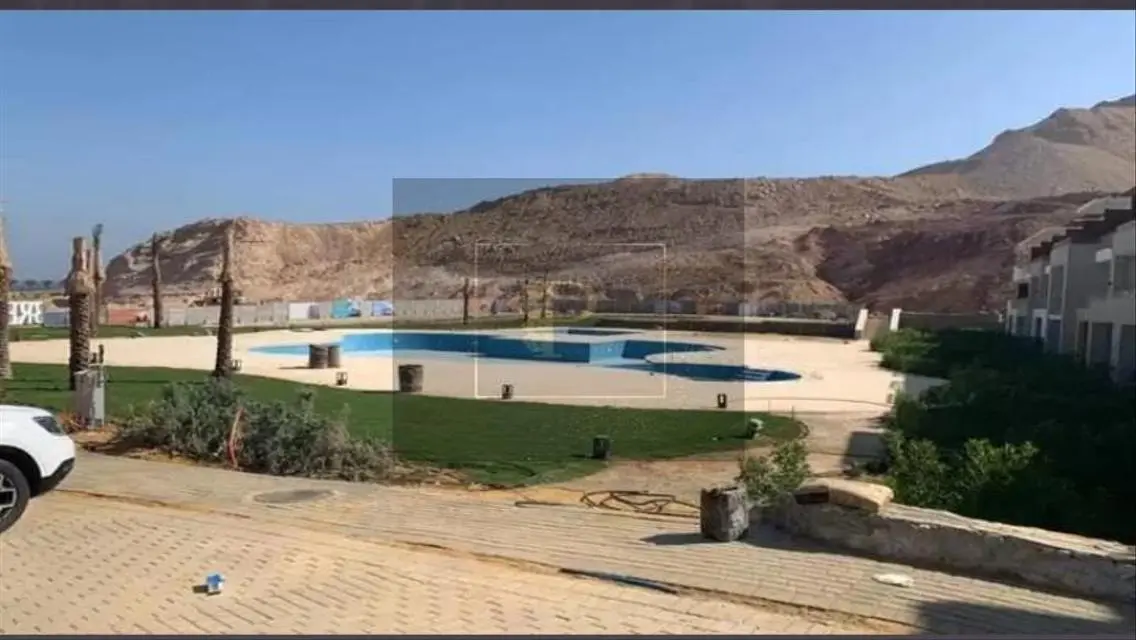 شقة فاخرة بمساحة 250 متر في موقع متميز