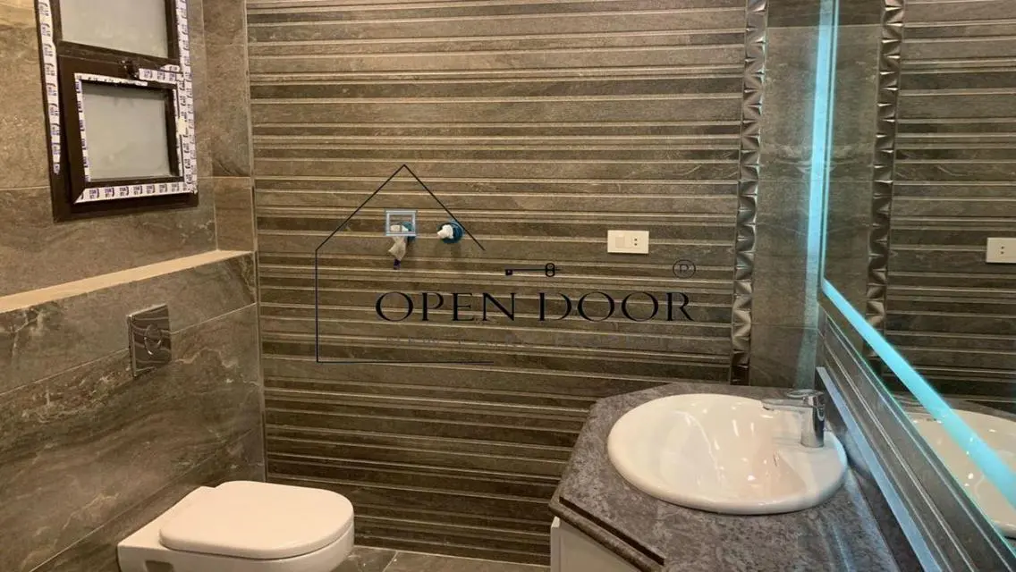 Luxury Apartment with Exclusive Amenities