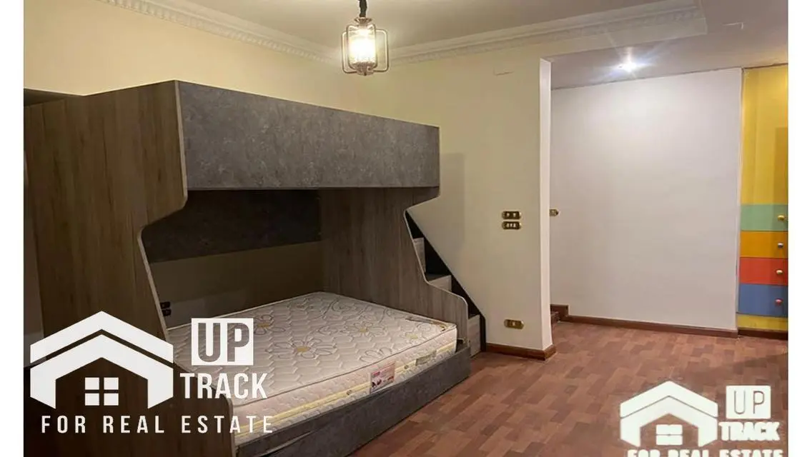 Spacious Apartment of 340 Meters in the Heart of the City