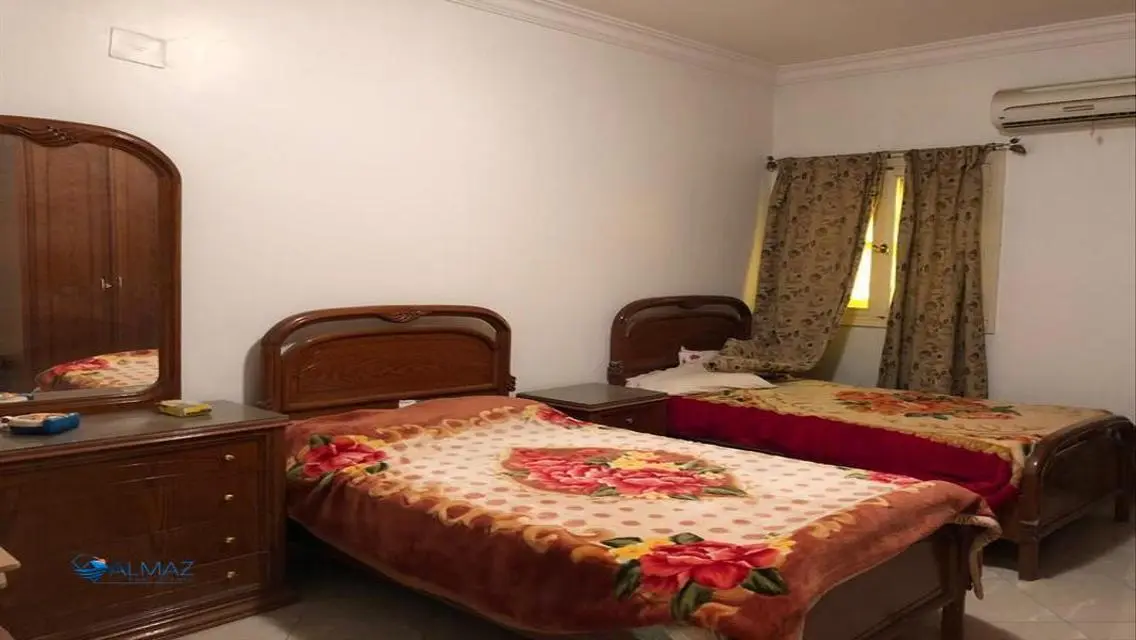 شقة رائعة بمساحة 350 متر² للإيجار