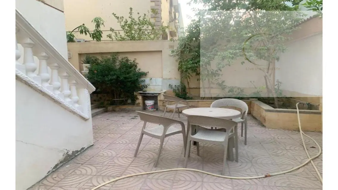 شقة فاخرة للبيع بمساحة 2788 متر