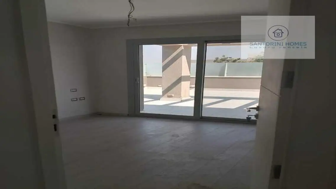 شقة فاخرة للإيجار في سانتوريني