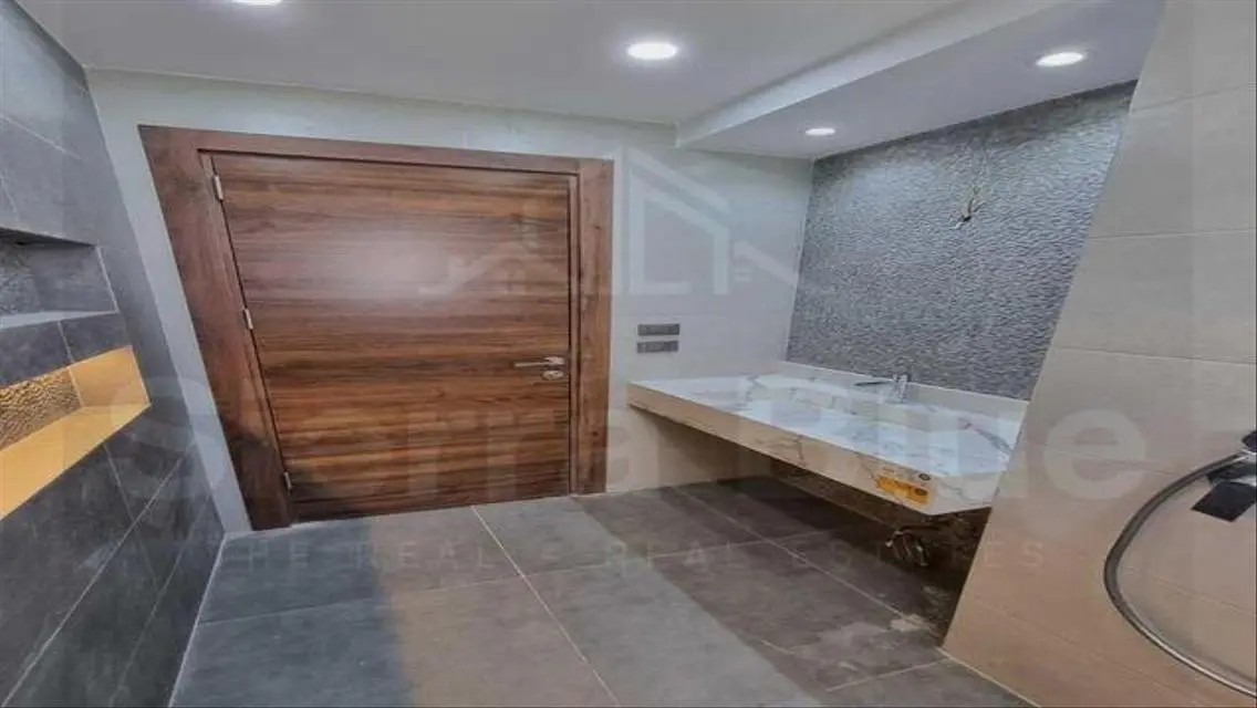 Luxurious Villa for Sale with Private Garden and Pool