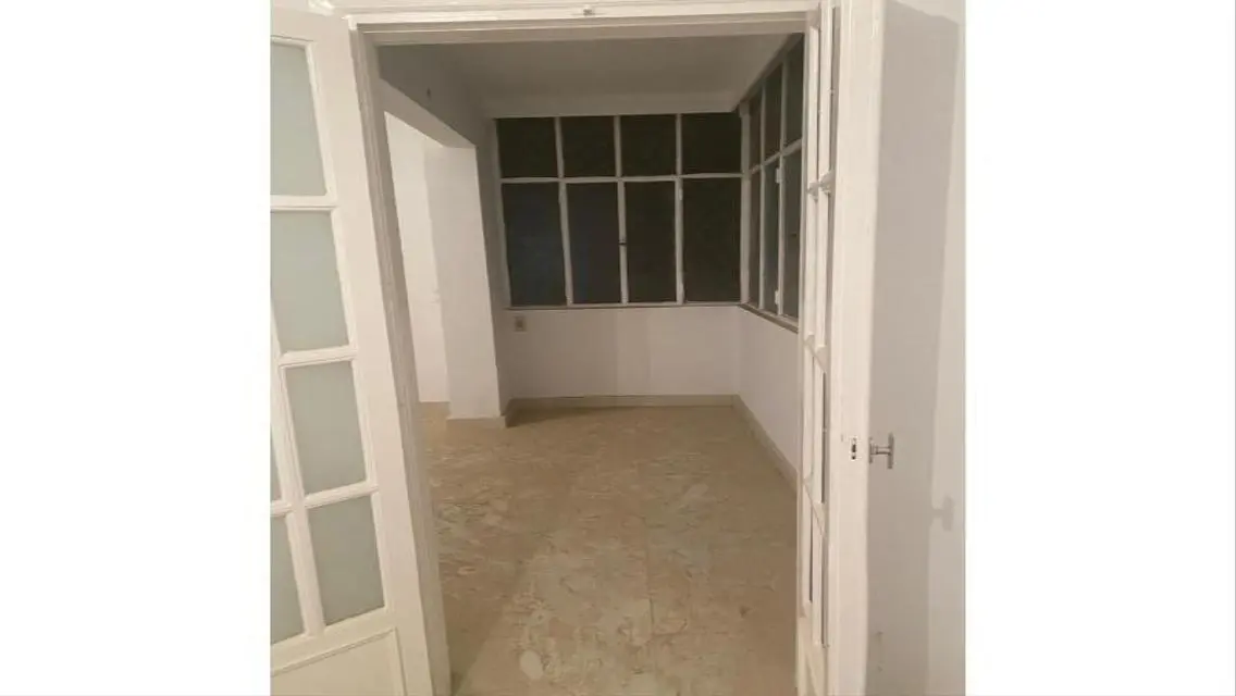 شقة مميزة بمساحة 250 متر في الهدى